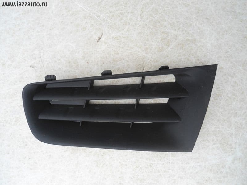 GRILLE CALANDRE GAUCHE